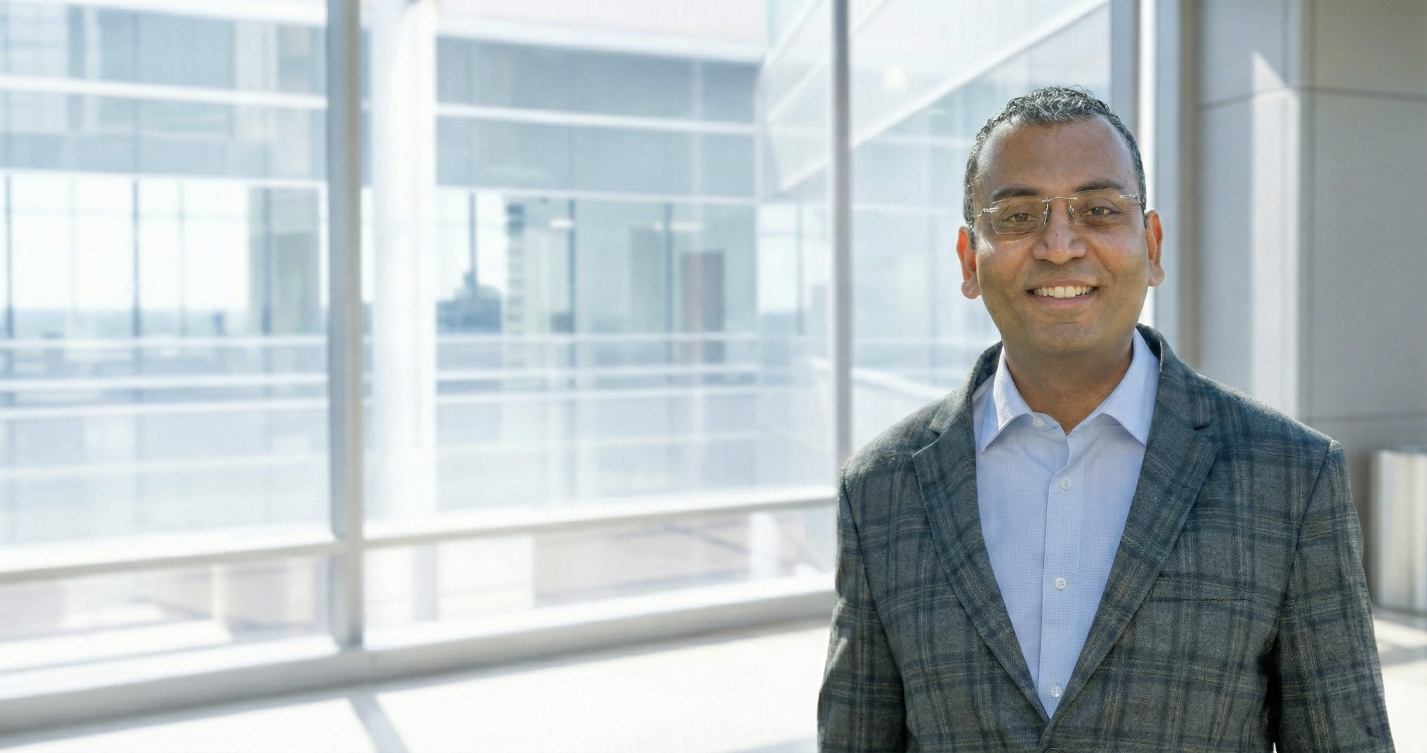 Dr. Kalpit Devani, interventional gastroenterologist and EUS ERCP specialist performing advanced endoscopy